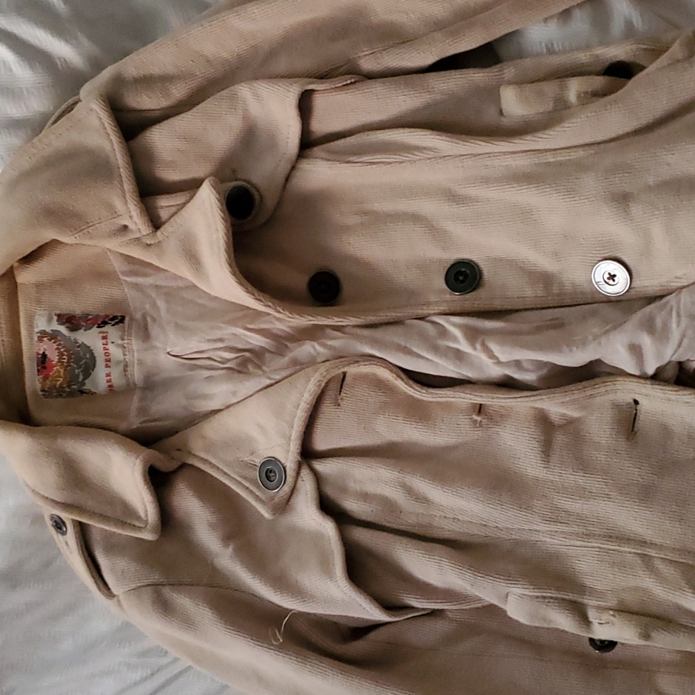 Coat - Picture 2 of 4
